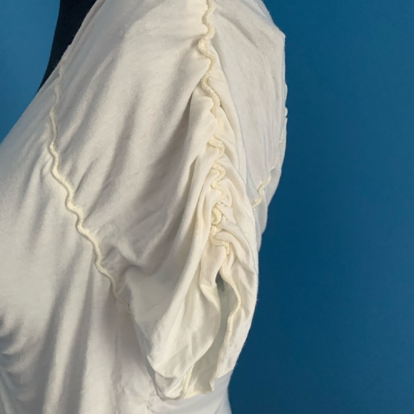 Max Studio cream colored top - Picture 3 of 6